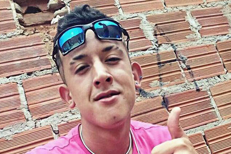 Jovem é morto dentro de casa em Brumado