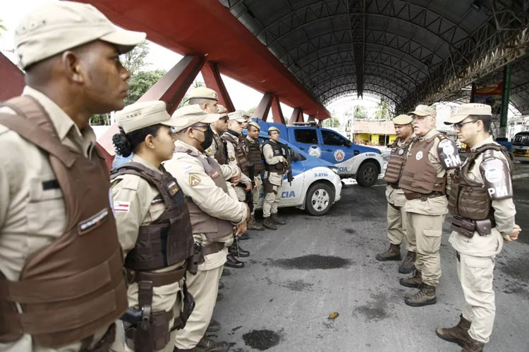 Governo da Bahia abre concurso para soldados da PM e Corpo de Bombeiros