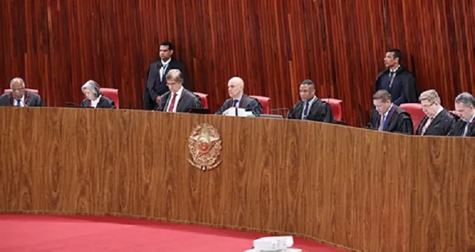 TSE absolve Jair Bolsonaro em ação por abuso de poder nas eleições de 2022