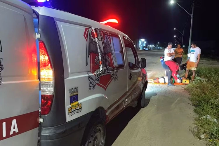 Vestido fica preso em corrente de moto e causa acidente em Conceição do Coité