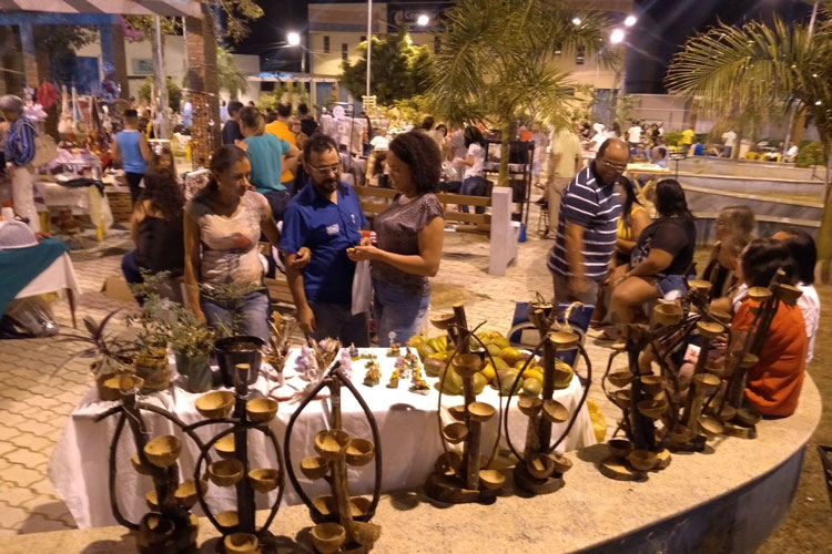 Brumado: Público maior aprecia a segunda edição da arte na praça