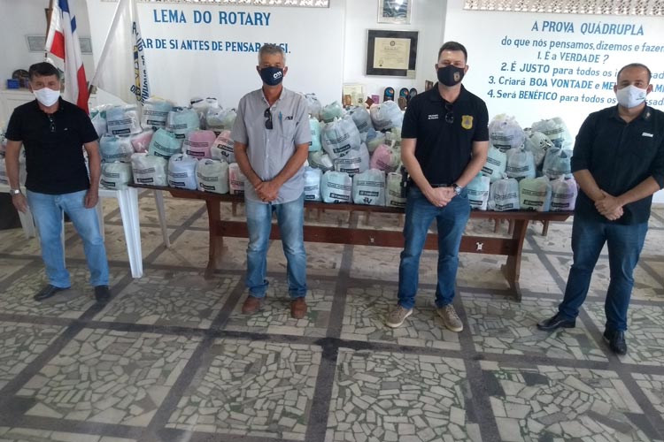 Brumado: Rotary Club, Banco do Brasil e Americanas doam kits de higiene para detentos e instituições do município