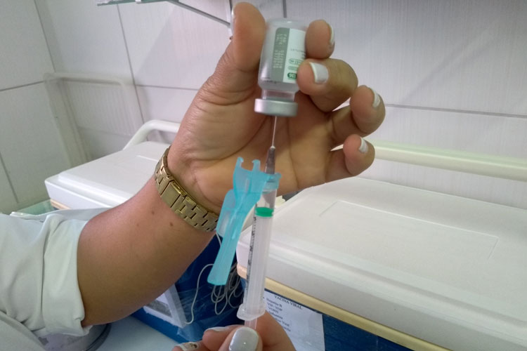 Sem medo da pandemia, brumadenses vão às unidades de saúde em busca de vacinas contra sarampo e influenza