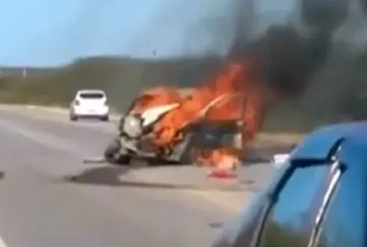 Dois morrem e 7 ficam feridos após motorista invadir contramão no norte baiano