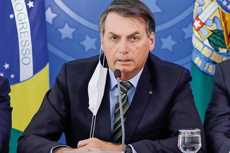 CGU conclui que certificado de vacinação de Jair Bolsonaro é falso