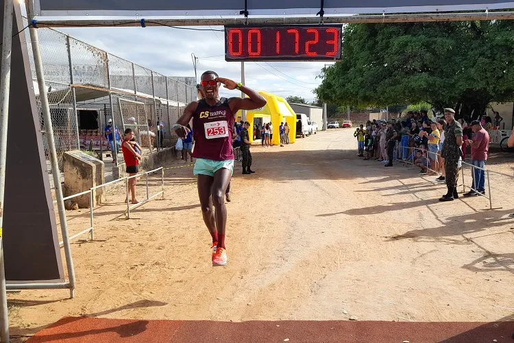 Brumadense vence prova dos 5 km na Maratona do Terrão e cobra mais incentivo no esporte