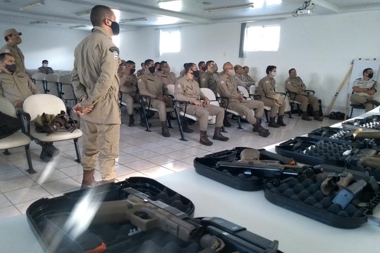 Brumado: Rondesp ministra treinamento aos policiais da 34ª CIPM para manuseio de novo armamento