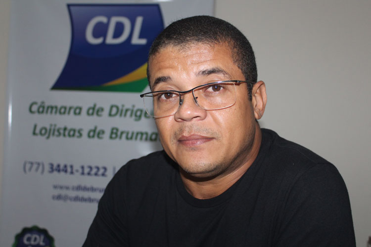 Brumado: 'CDL não cobra tributos', diz diretor ao esclarecer logística para forró em praça pública