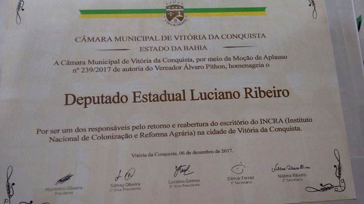Câmara de Vereadores de Vitória da Conquista presta homenagens ao deputado Luciano Ribeiro