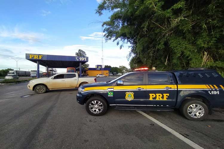 PRF recupera em Vitória da Conquista caminhonete furtada de locadora