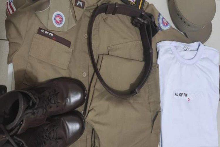 Mulher é detida em Vitória da Conquista por uso ilegítimo de uniforme da PM