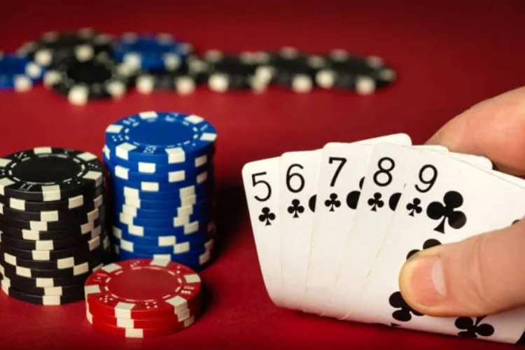Omaha Poker: domine a variante de quatro cartas e vença mais