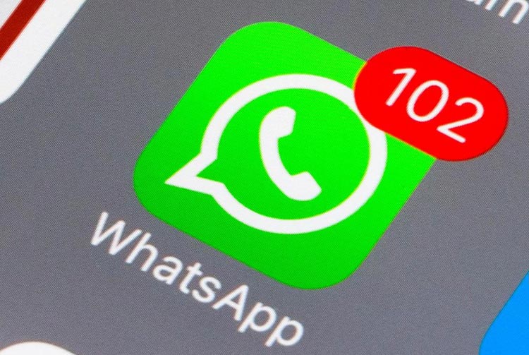 Disparo de WhatsApp na eleição poderá ser punido por nova lei