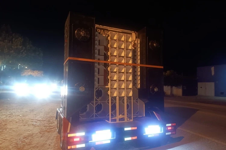 24º BPM acaba com festa paredão e conduz homem por desacato em Brumado