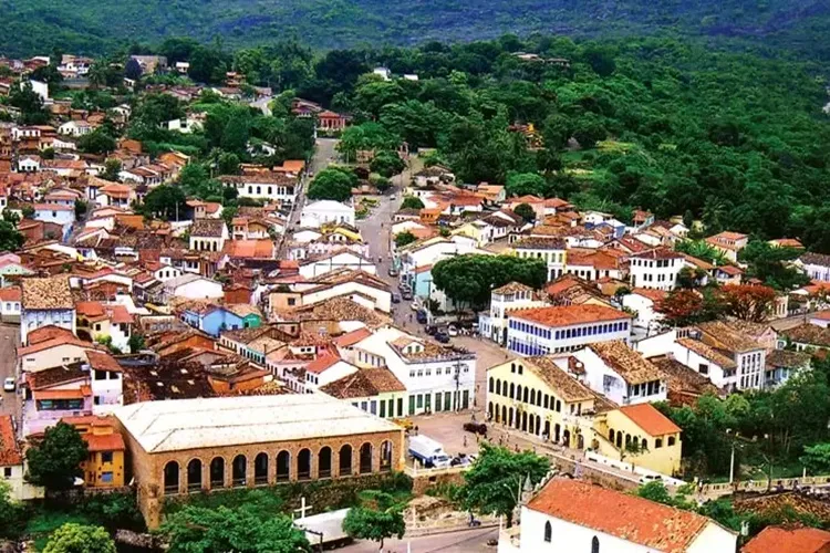 MP-BA firma TAC para regularização ambiental de atividade mineração em Lençóis