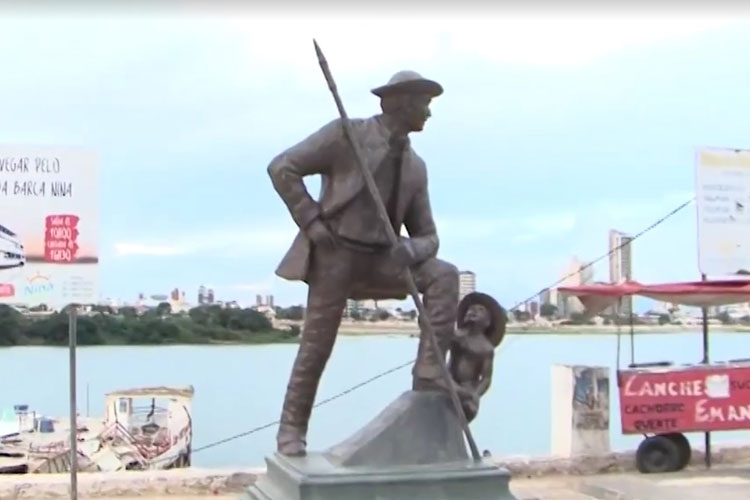 Cidade de Juazeiro manda artista plástico retirar obras das ruas