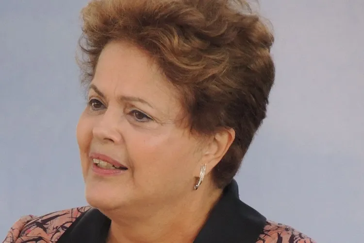 PT apresenta projeto para anular impeachment de Dilma Rousseff