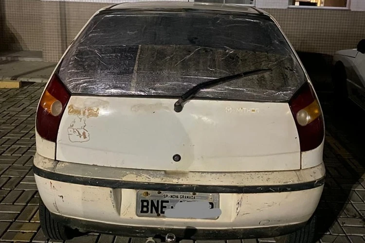 Veículo é apreendido por direção perigosa em Contendas do Sincorá