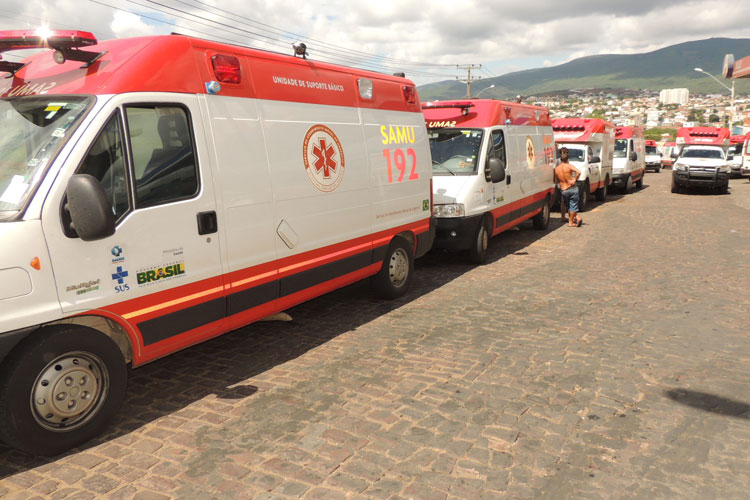 Ministério da Saúde entrega ambulâncias para 27 municípios baianos