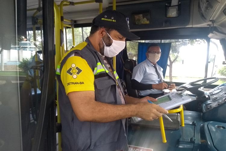 Brumado: Transporte coletivo que não obedecer às exigências sanitárias terá alvará suspenso