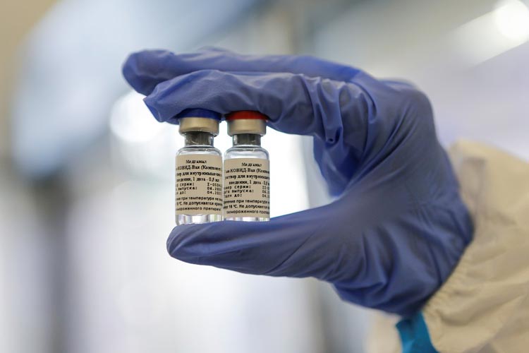 Vacina russa contra Covid-19 ainda não iniciou testes no Brasil, diz Anvisa