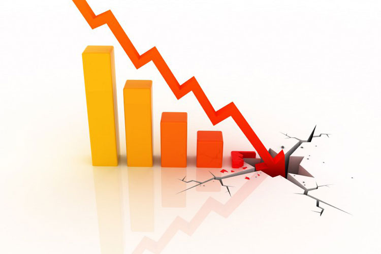 Crise faz renda do brasileiro encolher em 2017, aponta IBGE