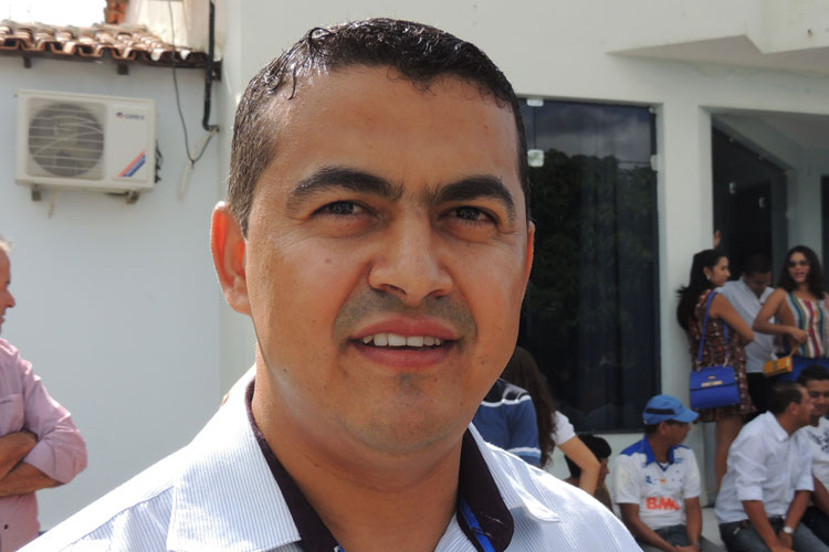 Guajeru: Ex-prefeito Gil Rocha é multado por atraso no repasse ao INSS
