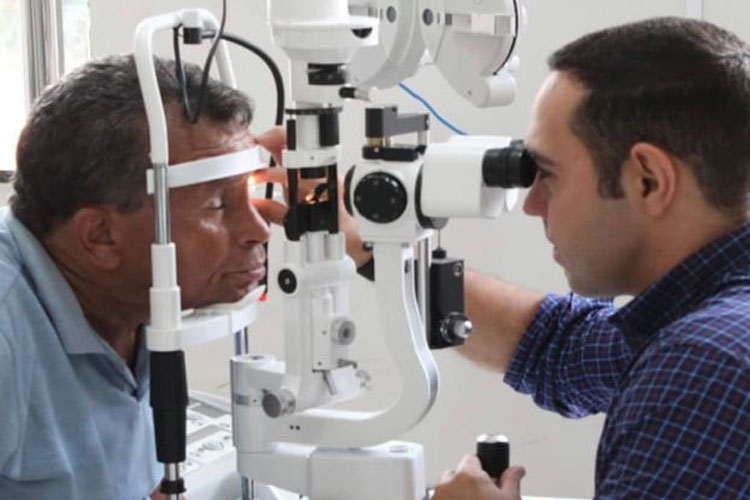 Coronavírus: Oftalmologista brumadense alerta sobre o risco de cegueira com o uso da cloroquina