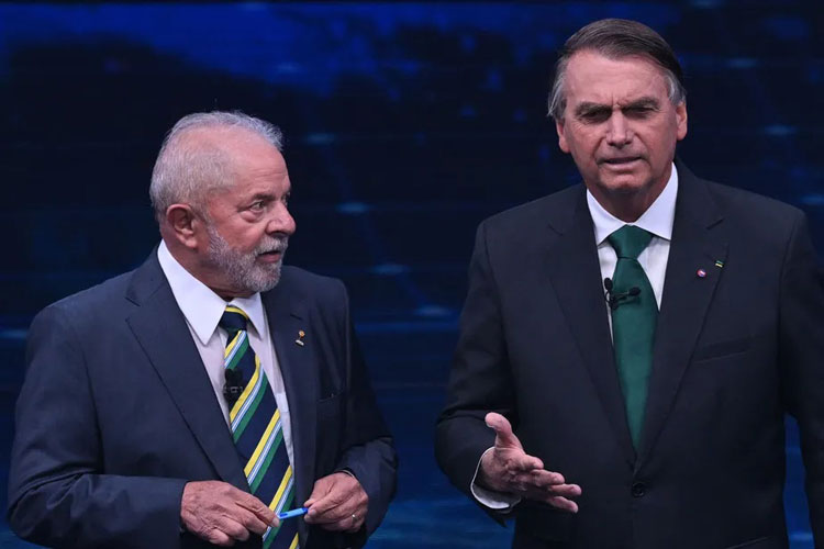 Debate entre Lula e Bolsonaro foca em pandemia e corrupção