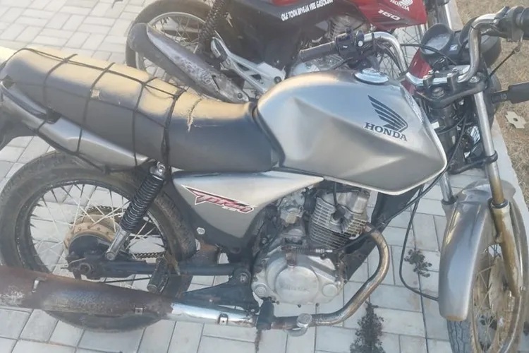 79ª CIPM e 20ª Coorpin recuperam motocicleta com restrição em Aracatu