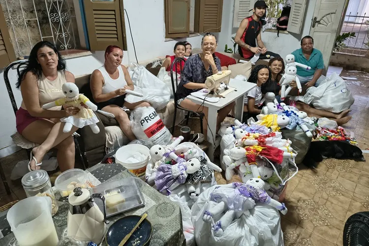 Brumado: Bonecas de pano de projeto social devem chegar à Casa do Amor e a Irmã Dulce