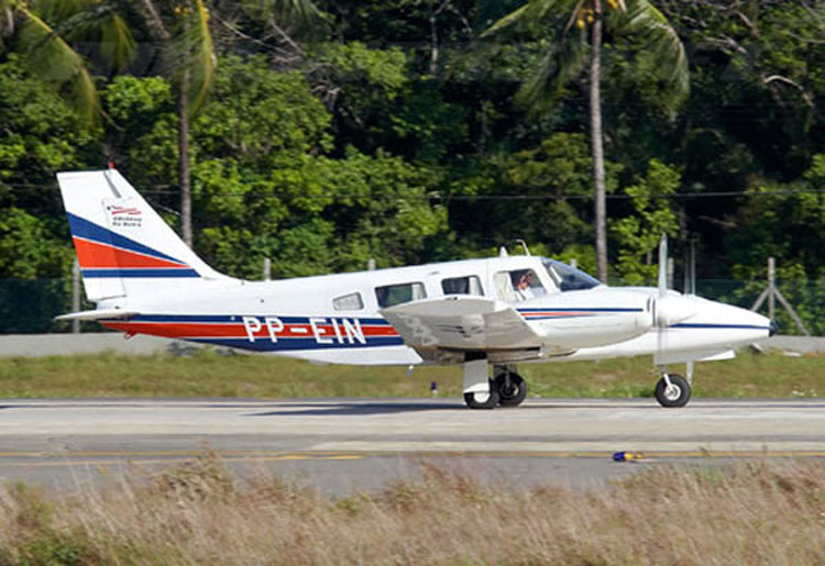 Condeúba: Avião do governo do estado sofre pane e colide com vegetação