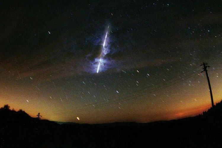 Chuva de meteoros poderá ser vista nesta noite no Brasil