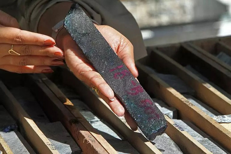 Companhia Vale do Paramirim anuncia grande descoberta de jazida de minério de ferro