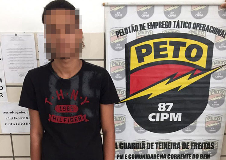 Teixeira de Freitas: Jovem de 18 anos é detido após posts com ameaça de atentado em escola