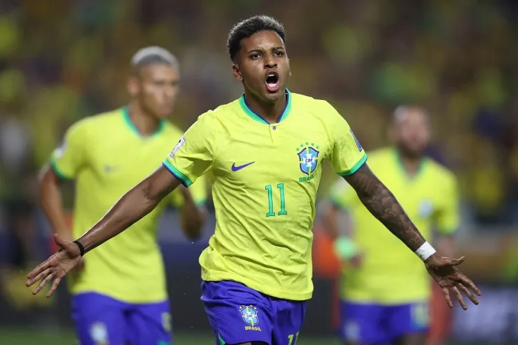 Brasil goleia Bolívia na estreia das Eliminatórias com recorde de Neymar