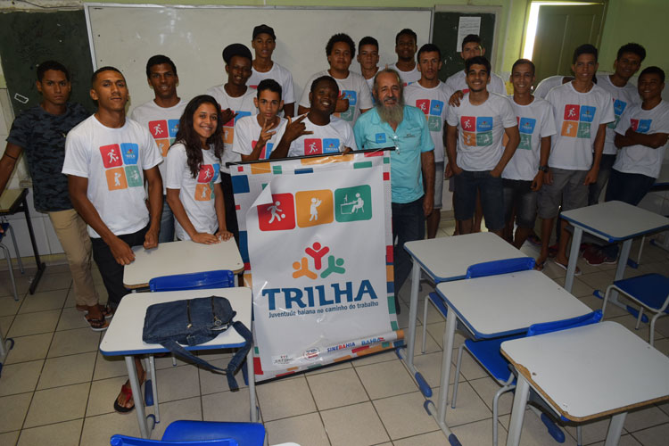 Projeto Trilha qualifica jovens na área da construção civil em Brumado