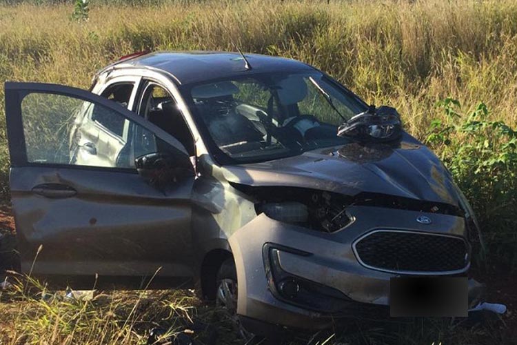 Brumado: Sol atrapalha visibilidade e motorista capota veículo na BR-030