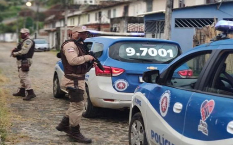 Casal é encontrado morto dentro de casa no sul da Bahia