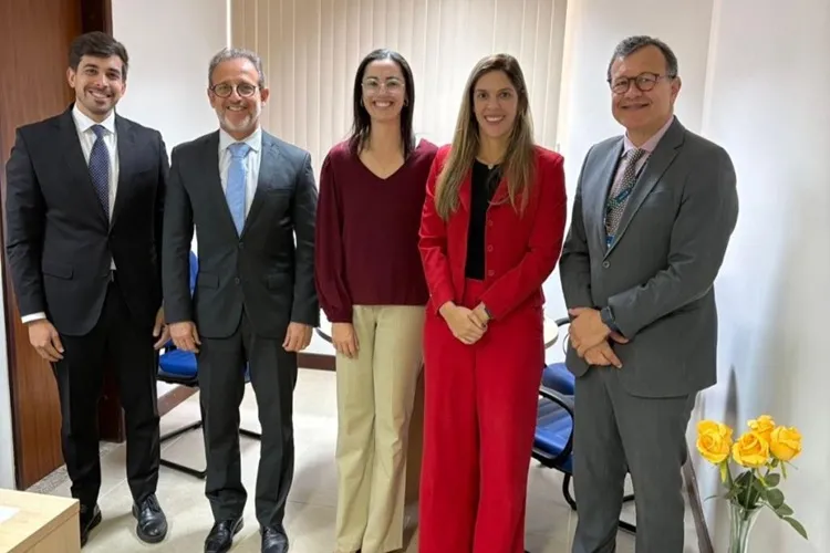 Presidente do TRT-BA visita Vara do Trabalho de Brumado