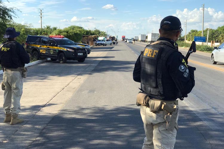 Polícia Rodoviária Federal abre concurso para 1,5 mil vagas com salário de R$ 9,8 mil