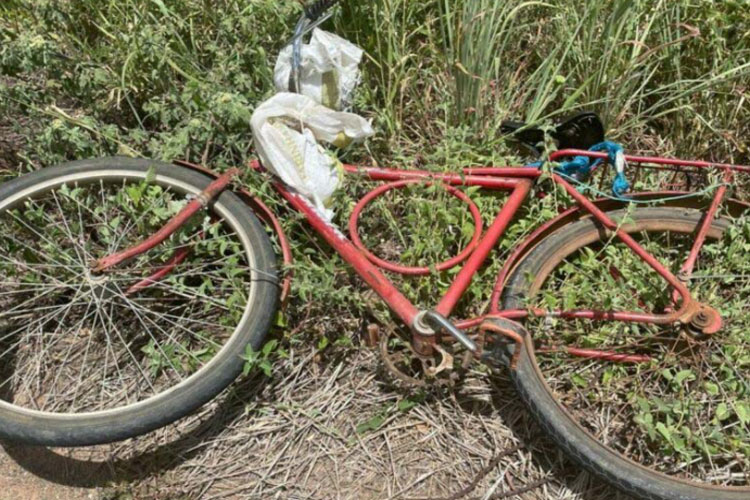 Idoso morre atropelado enquanto trafegava de bicicleta na BA-573 em Guanambi