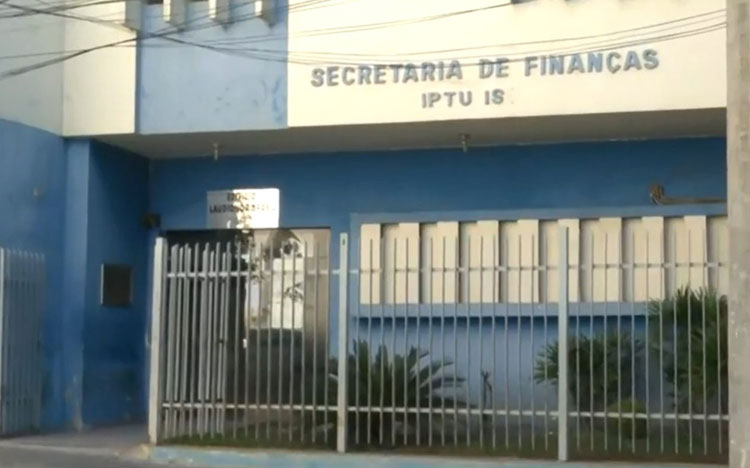 Agência financeira é assaltada dentro de prédio de secretaria municipal em Vitória da Conquista