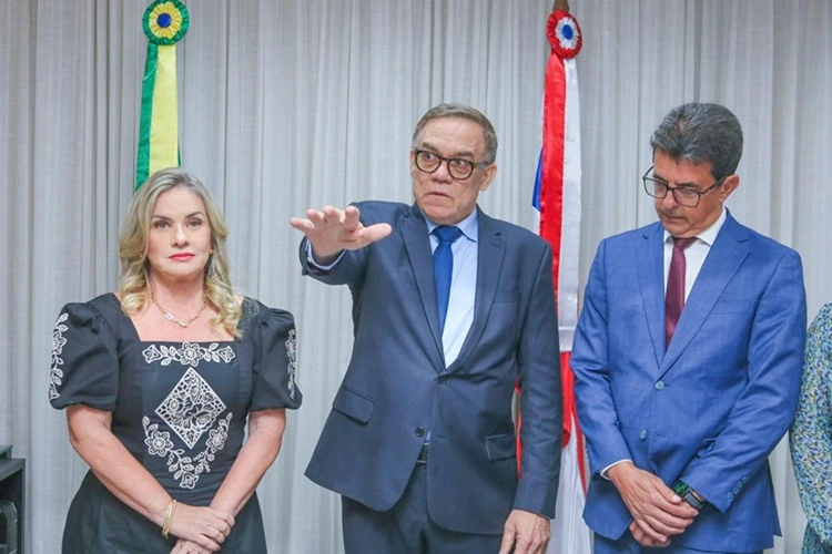 AL-BA: Natural de Caculé, Luciano Ribeiro é empossado deputado estadual