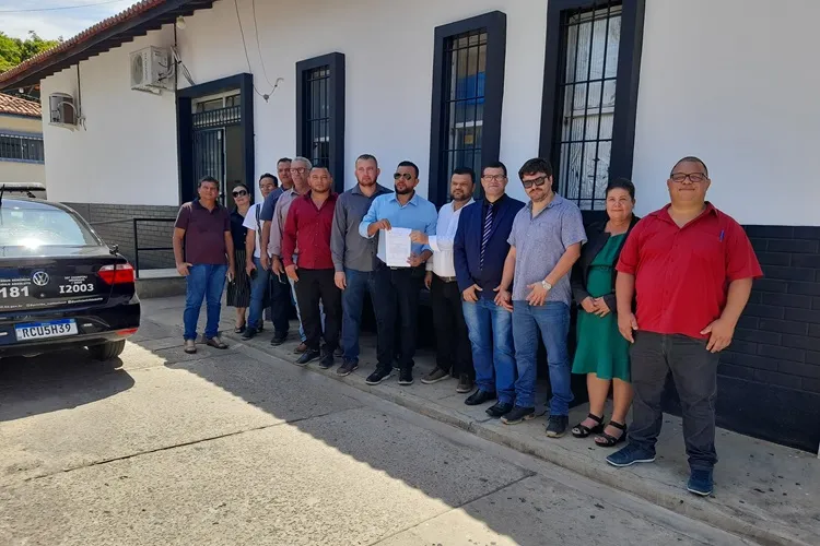Brumado: Vereadores registram queixa contra prefeito e secretários por causa de fake news