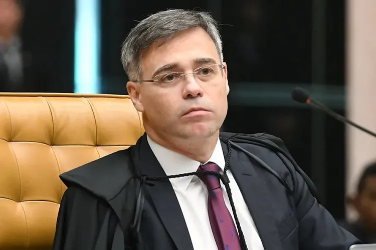 André Mendonça suspende julgamento de 2 réus pelos ataques de 8 de janeiro