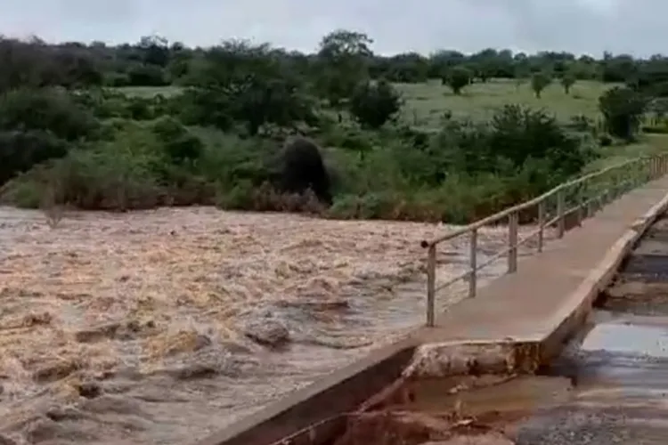 Chuvas fortes enchem rios, riachos, cisternas e aguadas na zona rural de Brumado