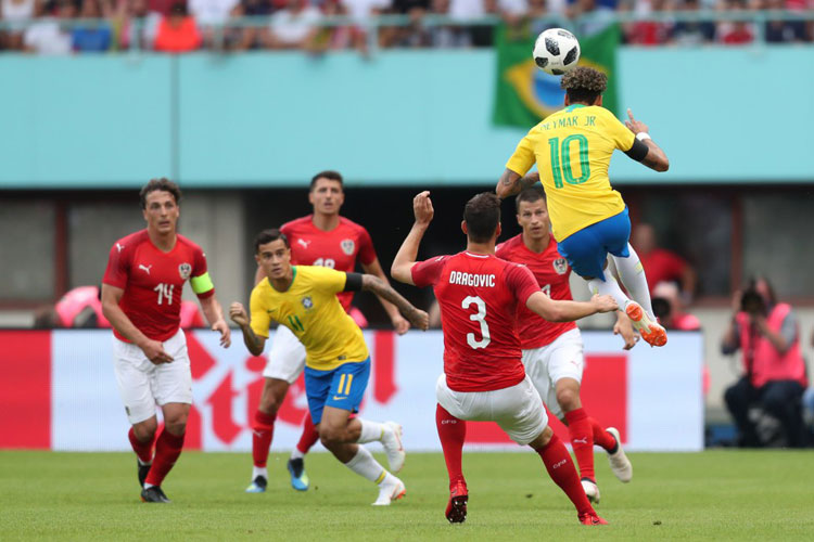 Brasil joga bem e vence a Áustria por 3 a 0