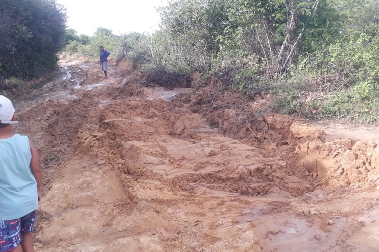 Chuva: 'Decreto de emergência atende população rural', diz prefeito de Malhada de Pedras