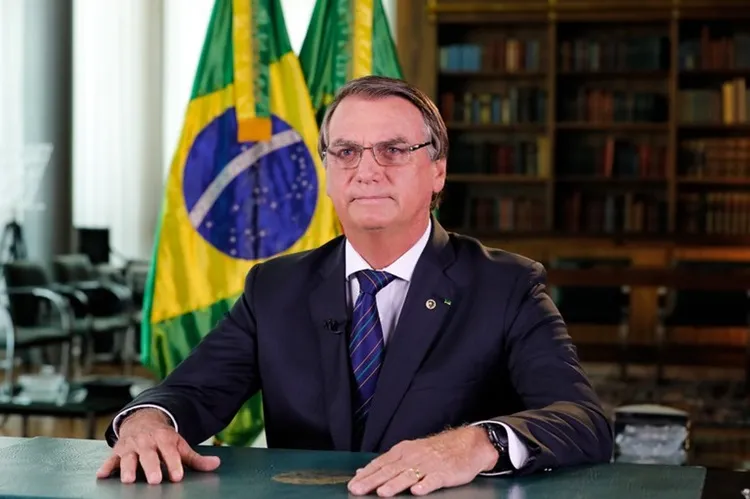 Defesa de Jair Bolsonaro pede devolução do passaporte do ex-presidente
